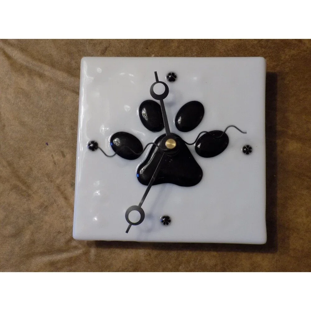 Porcelain Ceramic Kitty Cat Paw Print Black/White Paw Print Wall Clock Decor